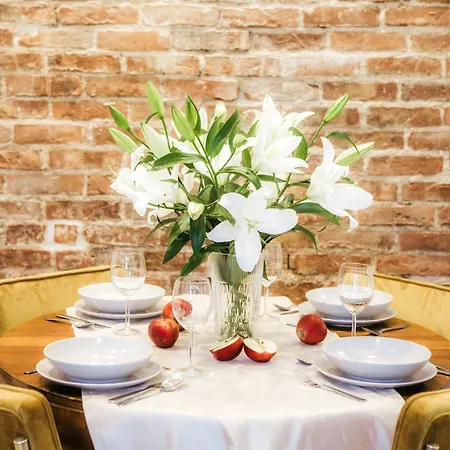 شقة Oomph Vintage 2br Gem Steps From Politechnika *