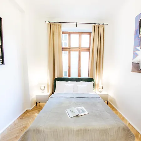 Oomph Vintage 2br Gem Steps From Politechnika Apartment Warsaw