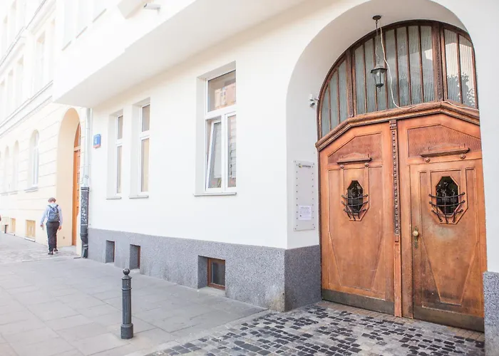 Apartment Oomph Vintage 2br Gem Steps From Politechnika Warsaw