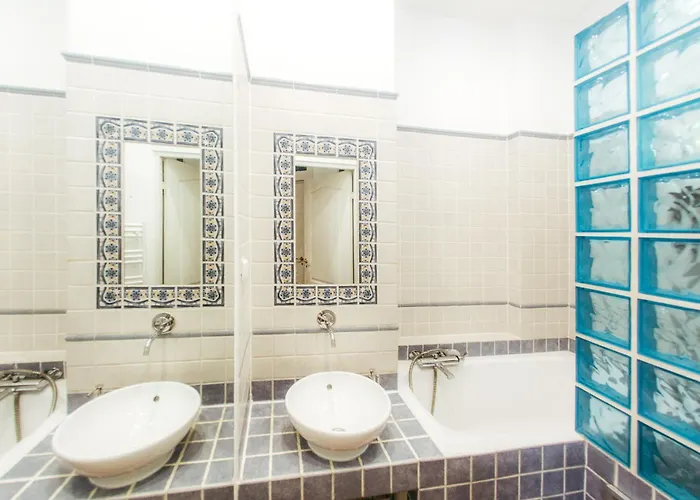 Apartment Oomph Vintage 2br Gem Steps From Politechnika *